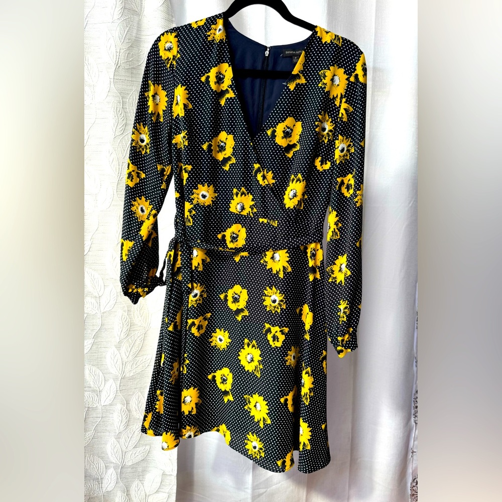 Banana Republic V-Neck Bishop Sleeve Sundress Yellow and Black